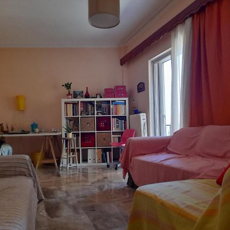 Cute Apartment - 2 Minutes From The Beach! Ливанатес Экстерьер фото