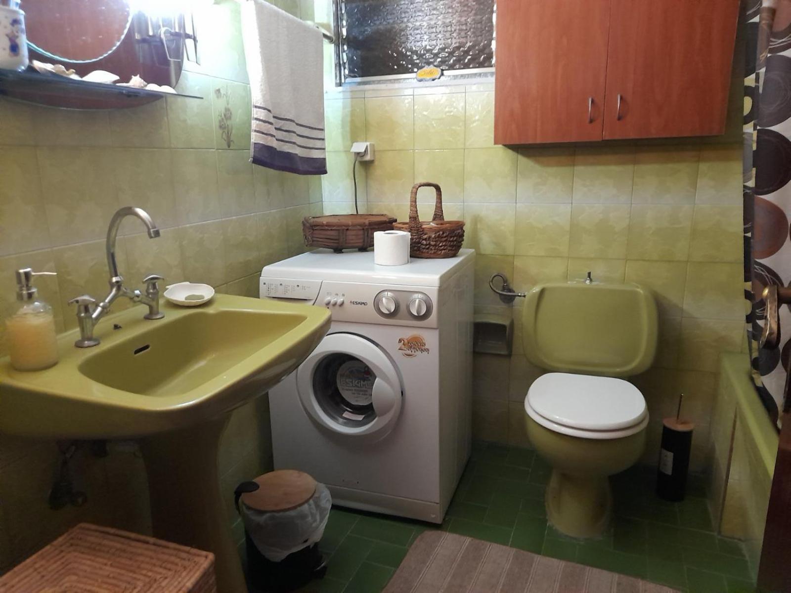 Cute Apartment - 2 Minutes From The Beach! Ливанатес Экстерьер фото